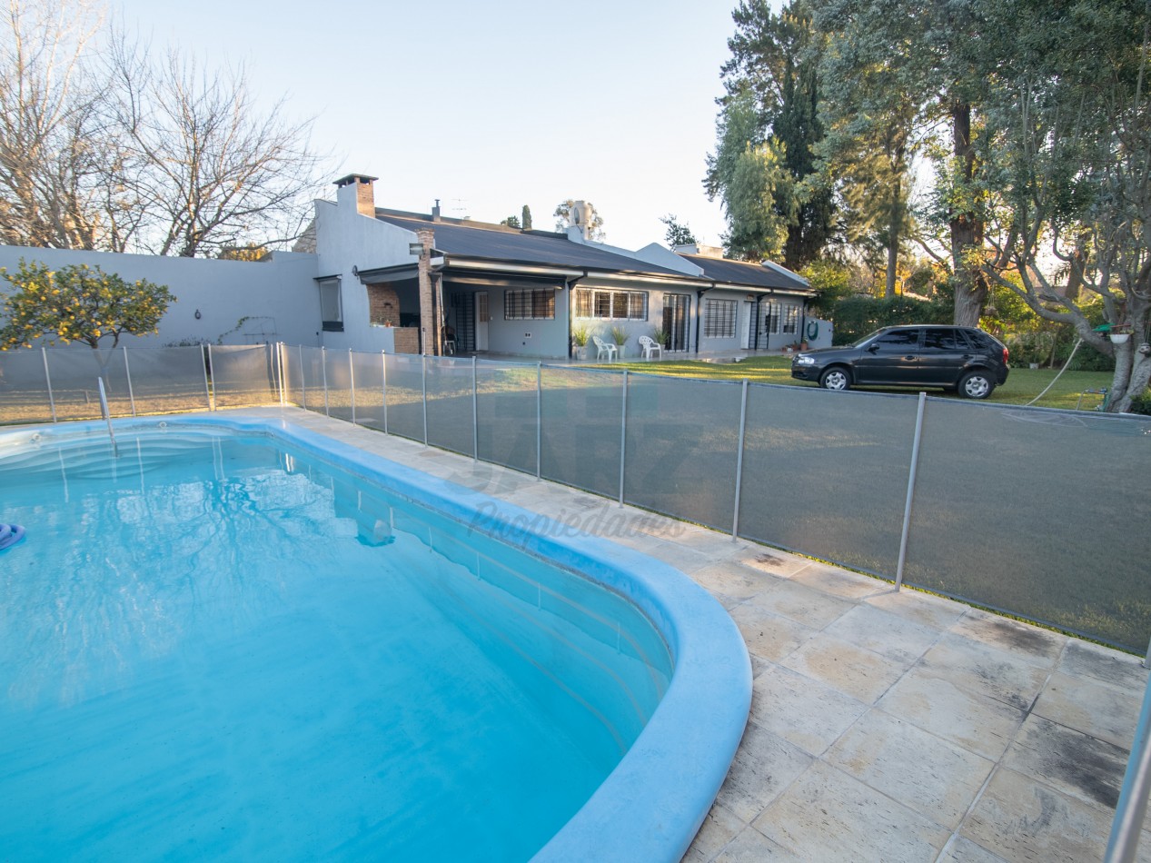 VENTA CASA QUINTA EN RANELAGH CON PARRILLA PARQUE 