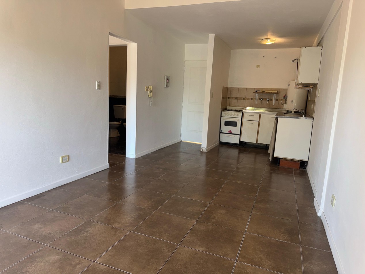 VENTA DEPARTAMENTO CON COCHERA EN EZPELTA