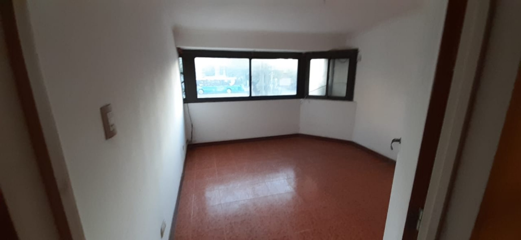Departamento de 3 dormitorios Av mitre Avellaneda