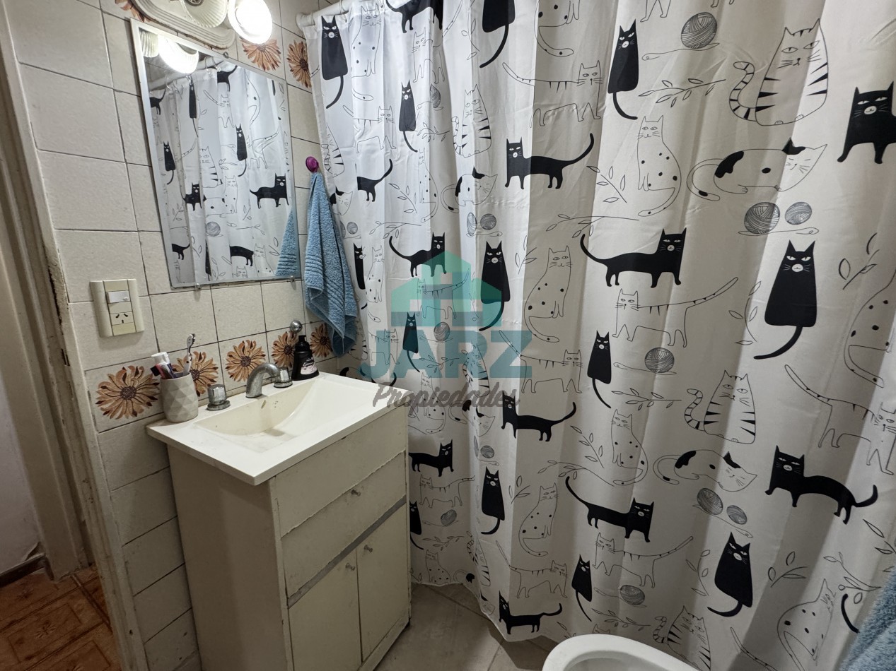 RETASADO!! Departamento de 3 dormitorios Av mitre Avellaneda