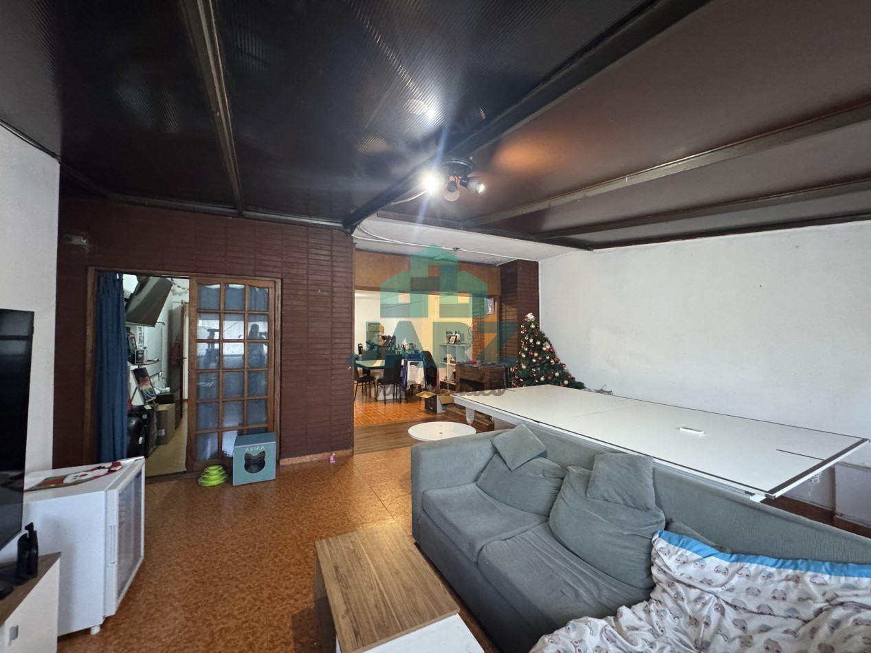 RETASADO!! Departamento de 3 dormitorios Av mitre Avellaneda